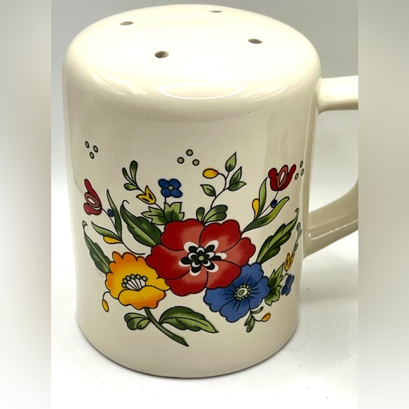 Vintage Provincial by Home Concepts Ceramic Salt & Pepper Shakers Korea - Picture 2 of 9